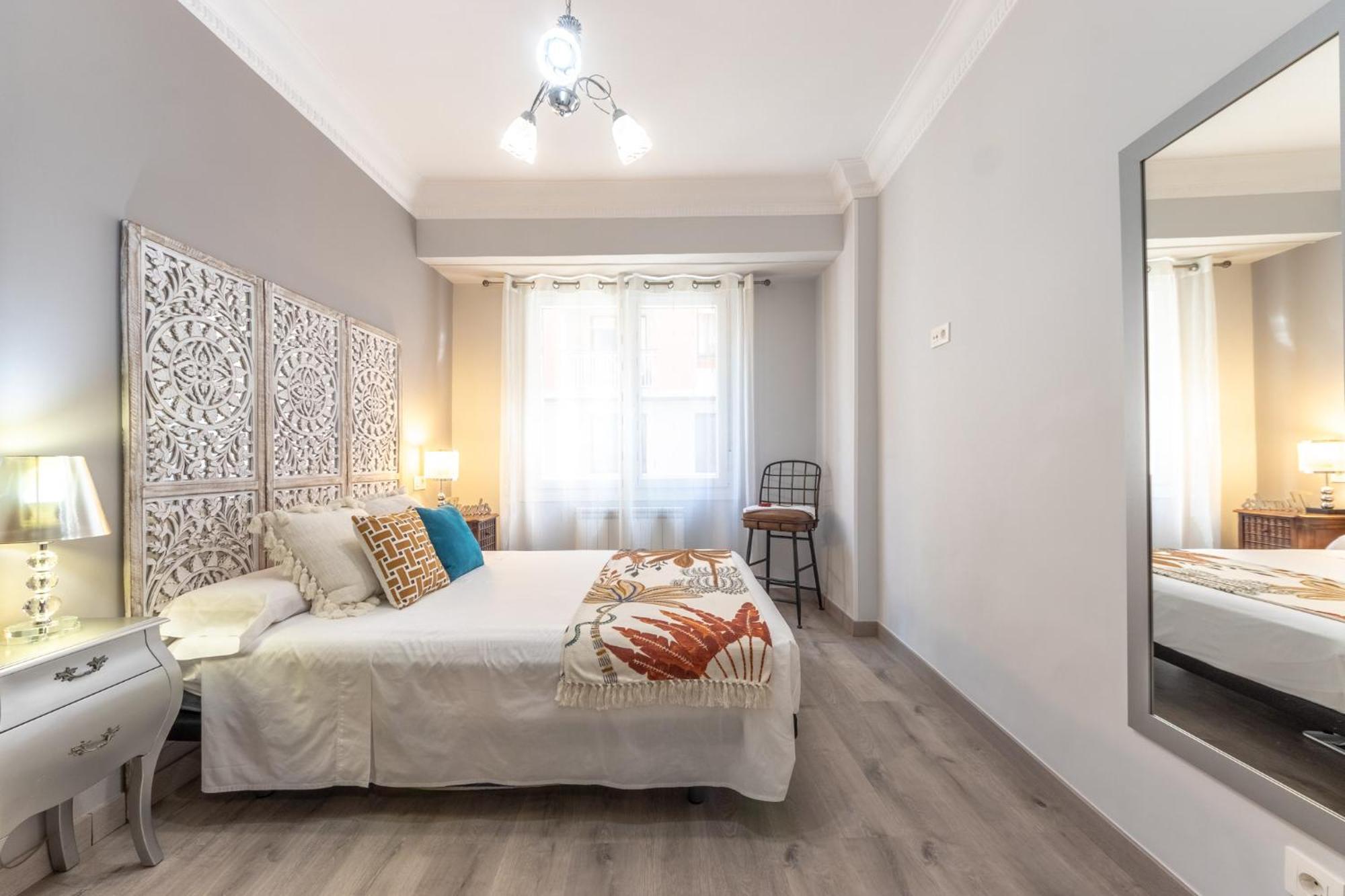 Inside Old Town By Eba Homes Bilbao Bagian luar foto