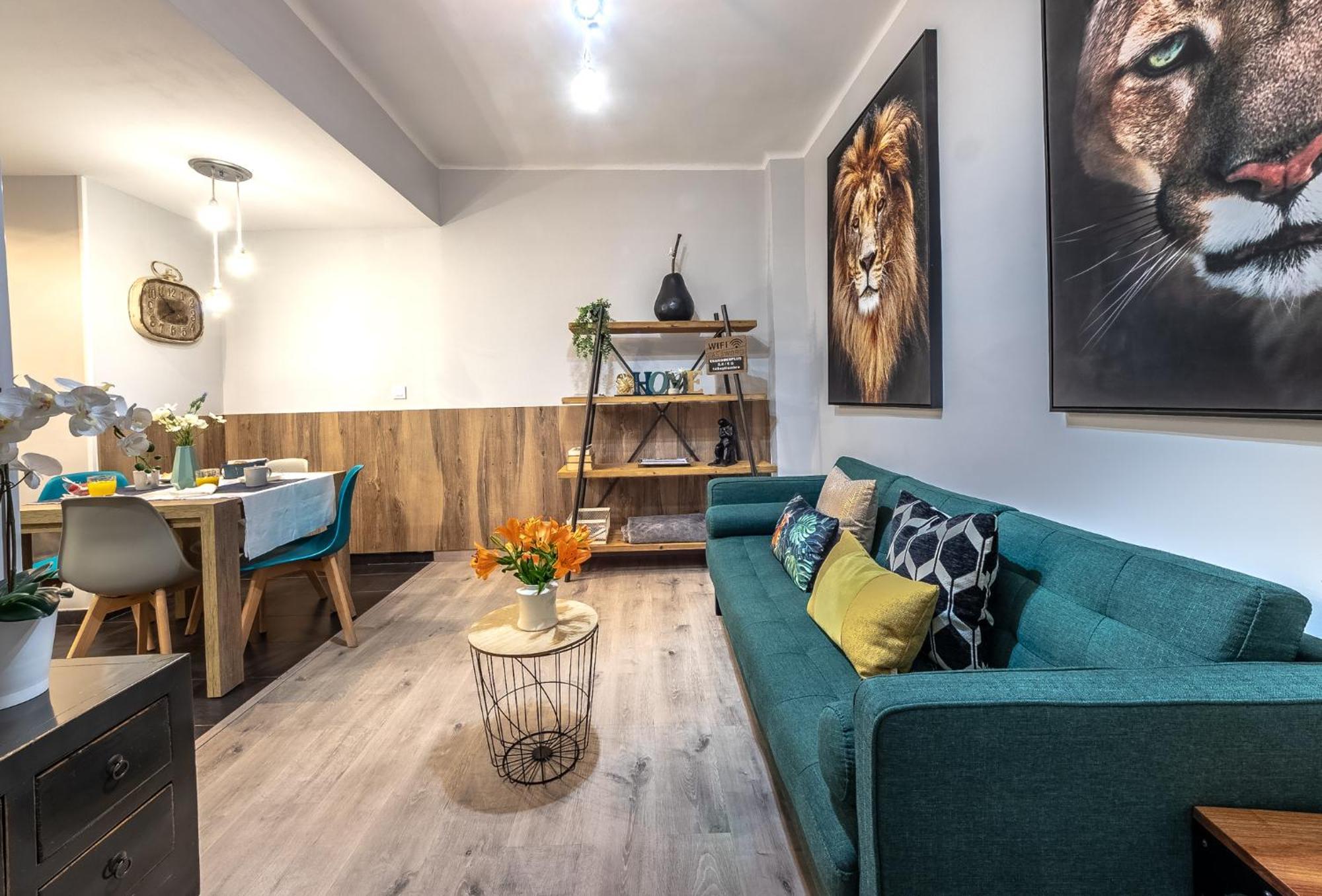 Inside Old Town By Eba Homes Bilbao Bagian luar foto